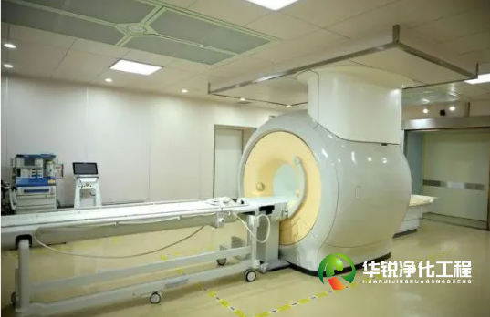 西藏復合 MRI 手術室